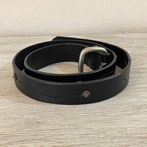 The Limited Belt Medium Black Leather Silver Flower